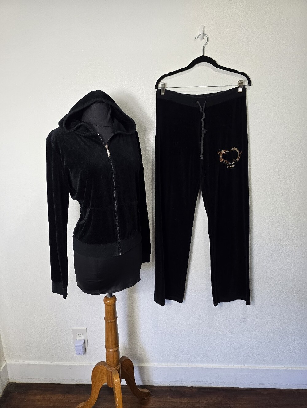 Vintage History Iceberg Black Velour Tracksuit Set Made in Italy. Y2k